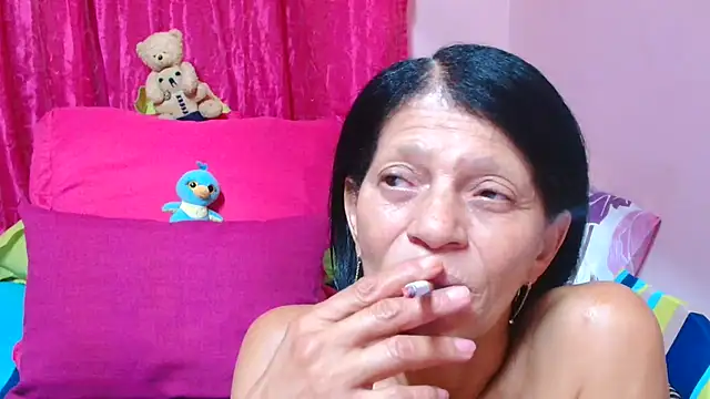 SLUTTYROXY online show from 1, 2, 2026