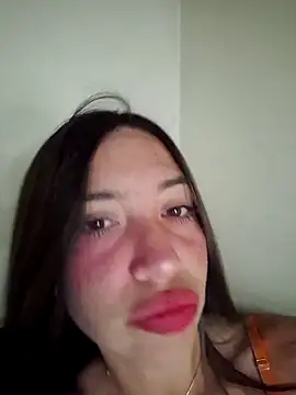 Snapshot of loveuu-bae chatting on 1, 8, 2026 loveuu-bae online show from 1, 8, 2026