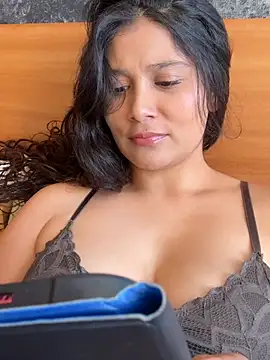 Snapshot of kinky_mila@xh chatting on 18, 7, 2026 kinky milaxh online show from 18, 7, 2026