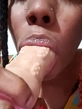 Snapshot of HONEYSWEETS_LIVE chatting on 5, 3, 2026 HONEYSWEETS LIVE online show from 5, 3, 2026