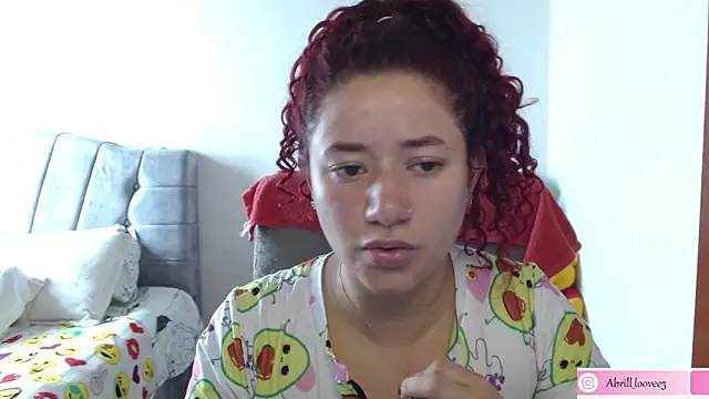 Snapshot of abril_love2 chatting on 7, 4, 2026 abril love2 online show from 7, 4, 2026