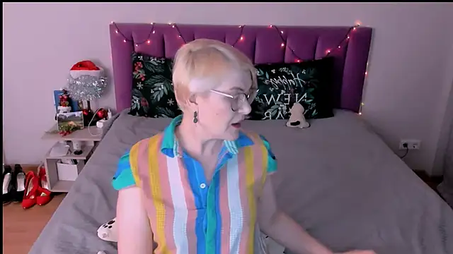 sabrinamacmarren online show from 14, 1, 2026