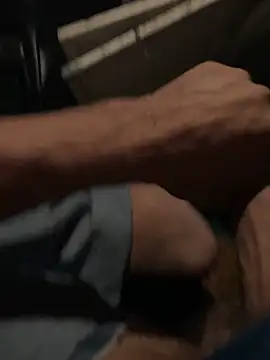 Snapshot of mikeylong chatting on 14, 12, 2024 mikeylong online show from 14, 12, 2024