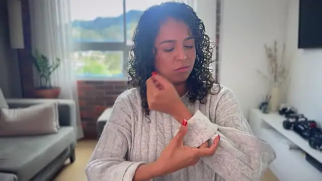 illaroom online show from 27, 1, 2025