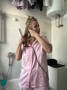 AnastasiaAniess online show from 16, 12, 2024