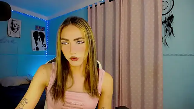 Snapshot of charlottesexxx chatting on 27, 11, 2025 charlottesexxx online show from 27, 11, 2025