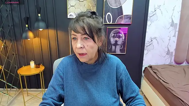 LindaPassionate online show from 4, 12, 2024