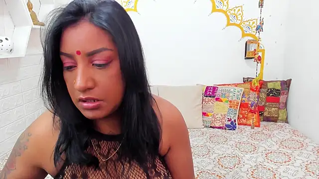 Snapshot of LadyNahir chatting on 11, 9, 2025 LadyNahir online show from 11, 9, 2025