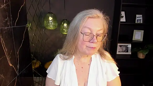 Snapshot of NataliMellow chatting on 15, 2, 2026 NataliMellow online show from 15, 2, 2026