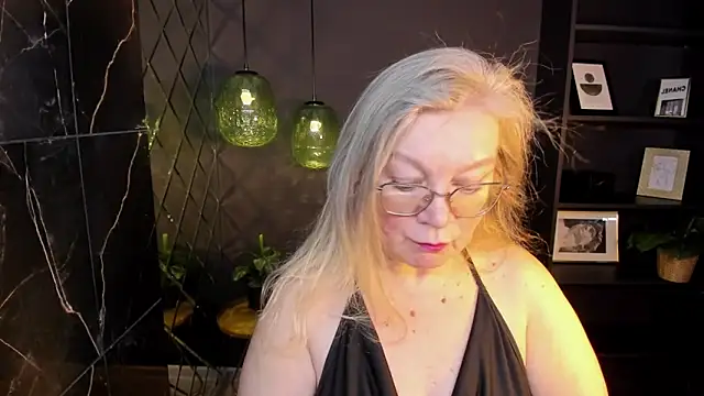 Snapshot of NataliMellow chatting on 21, 2, 2026 NataliMellow online show from 21, 2, 2026