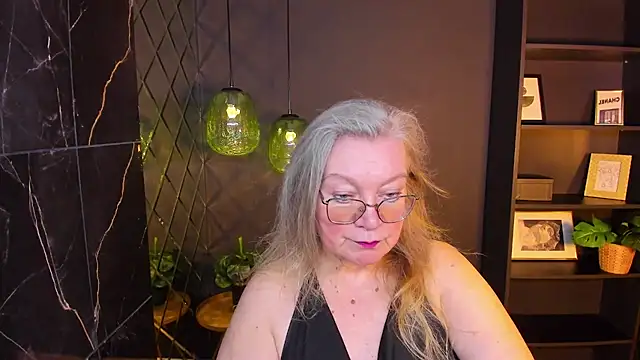 Snapshot of NataliMellow chatting on 6, 4, 2026 NataliMellow online show from 6, 4, 2026
