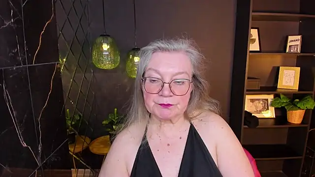 Snapshot of NataliMellow chatting on 11, 4, 2026 NataliMellow online show from 11, 4, 2026