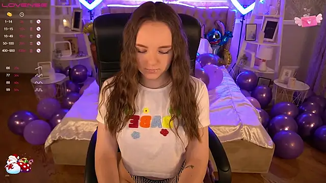 FoxyShy online show from 12, 1, 2025