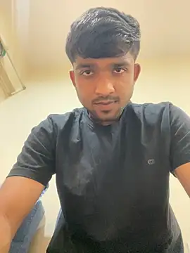 Snapshot of playboy0133 chatting on 8, 11, 2025 playboy0133 online show from 8, 11, 2025