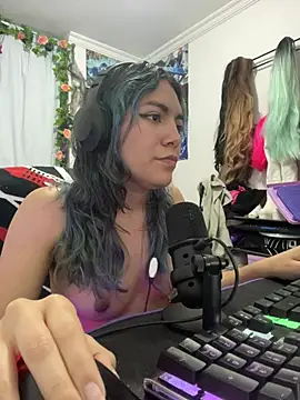 Snapshot of VaioletUwU chatting on 9, 3, 2026 VaioletUwU online show from 9, 3, 2026