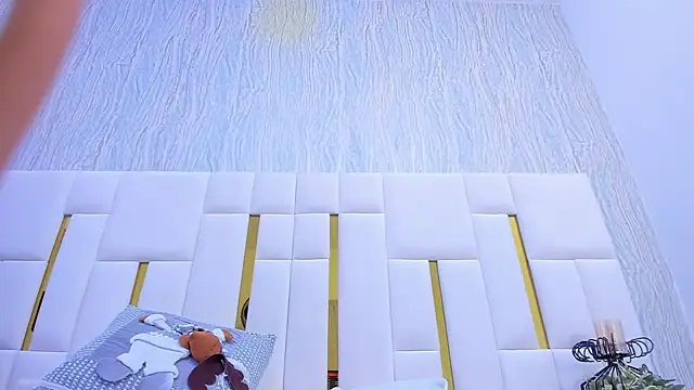 cristinapuerta  online show from 19, 12, 2024