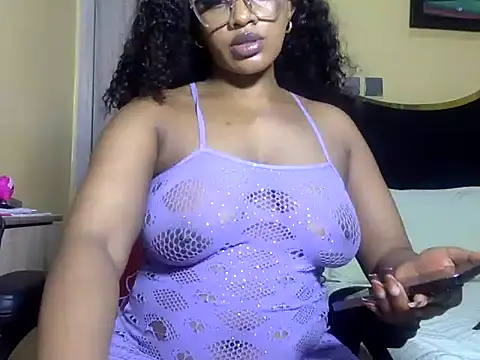 Snapshot of BOOTYBANGER24xx chatting on 13, 5, 2026 BOOTYBANGER24xx online show from 13, 5, 2026