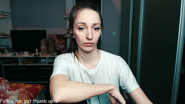 Natalimeowks online show from 1, 1, 2025