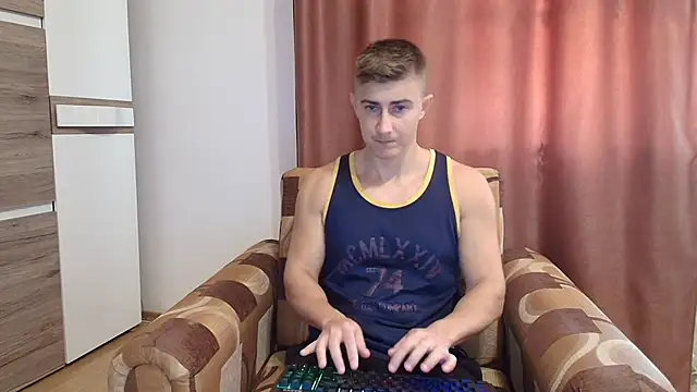 Todhorny9873 online show from 19, 3, 2025