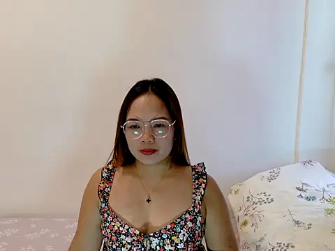 Snapshot of BURBERRY69 chatting on 8, 5, 2026 BURBERRY69 online show from 8, 5, 2026