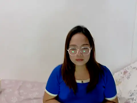 Snapshot of BURBERRY69 chatting on 15, 5, 2026 BURBERRY69 online show from 15, 5, 2026