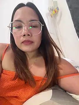 Snapshot of BURBERRY69 chatting on 7, 6, 2026 BURBERRY69 online show from 7, 6, 2026
