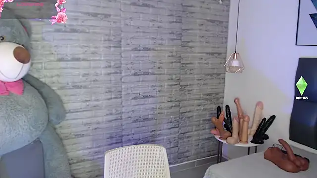 TinnaCobb online show from 28, 2, 2026