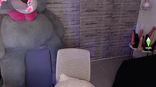 TinnaCobb online show from 10, 3, 2026