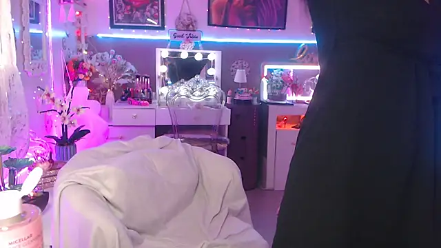 misscectito13 online show from 13, 3, 2025