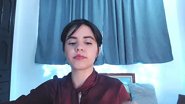 mia collins x online show from 11, 4, 2026