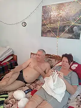  lady red  online show from 29, 12, 2024