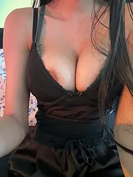 Snapshot of Cute_crystal chatting on 21, 5, 2026 Cute crystal online show from 21, 5, 2026