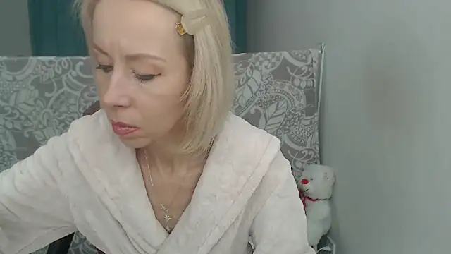 LuxuryNika online show from 23, 11, 2025