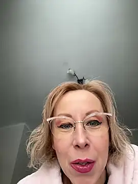 LuxuryNika online show from 7, 2, 2026