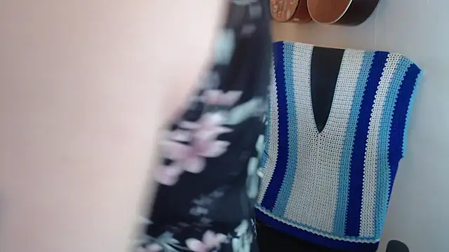 Smoke trip Alicia online show from 14, 11, 2025