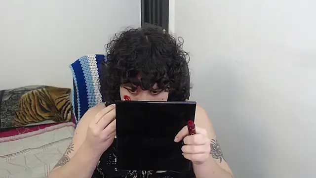 Snapshot of Smoke_trip_Alicia chatting on 11, 2, 2026 Smoke trip Alicia online show from 11, 2, 2026