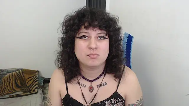 Snapshot of Smoke_trip_Alicia chatting on 22, 2, 2026 Smoke trip Alicia online show from 22, 2, 2026