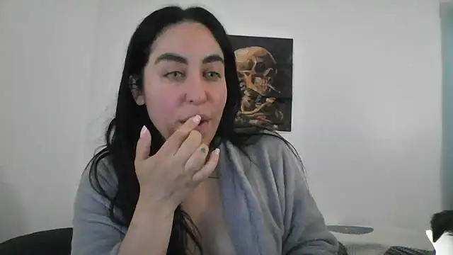 Snapshot of WetFlower69 chatting on 27, 6, 2026 WetFlower69 online show from 27, 6, 2026
