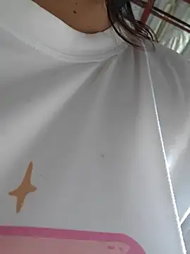 XXLorie 02 online show from 1, 3, 2026