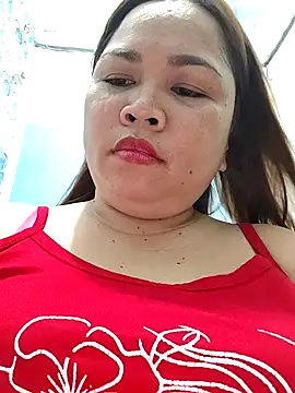 Snapshot of XXLorie_02 chatting on 22, 4, 2026 XXLorie 02 online show from 22, 4, 2026