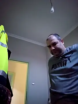 Andrew1900529 online show from 17, 12, 2025