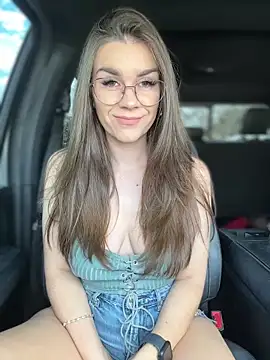 MaggyMayI online show from 15, 2, 2026