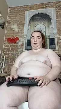 Snapshot of Evelively chatting on 18, 7, 2026 Evelively online show from 18, 7, 2026
