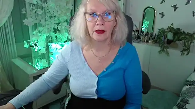 Snapshot of Ghertrude52 chatting on 2, 2, 2026 Ghertrude52 online show from 2, 2, 2026