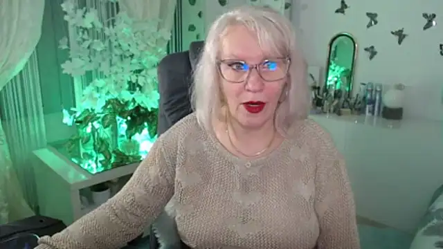 Snapshot of Ghertrude52 chatting on 3, 2, 2026 Ghertrude52 online show from 3, 2, 2026