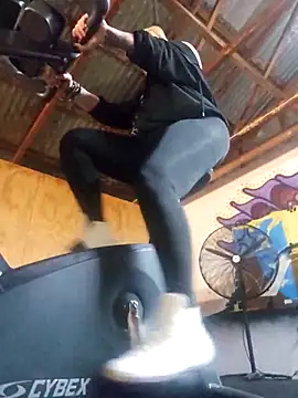 Snapshot of PinkTheHawk chatting on 19, 11, 2025 PinkTheHawk online show from 19, 11, 2025