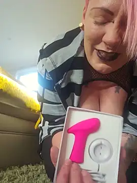 PinkTheHawk online show from 23, 5, 2026