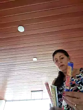 Snapshot of emma_tour chatting on 21, 12, 2024 emma tour online show from 21, 12, 2024