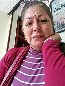 Snapshot of emma_tour chatting on 10, 1, 2025 emma tour online show from 10, 1, 2025