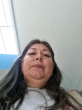 Snapshot of emma_tour chatting on 11, 1, 2025 emma tour online show from 11, 1, 2025